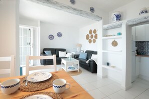Living area - A3013 Ferienwohnung Cala Fornells (Paguera-Cala Fornells)