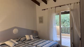 2 sovrum, skrivbord, resesÀng och wi-fi