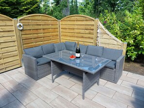 Outdoor dining - Ferienwohnung Ostsee (Nienhagen)