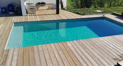 Maison Neuve Avec Piscine, Dans Très Beau Village de Sare et Quartier Classé