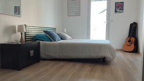 3 chambres, Wi-Fi gratuit, draps fournis