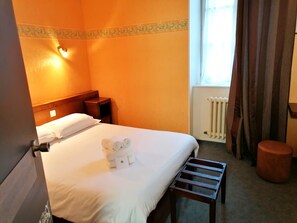 패밀리룸 | 책상, 방음 설비, 무료 WiFi