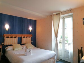 클래식룸 | 책상, 방음 설비, 무료 WiFi