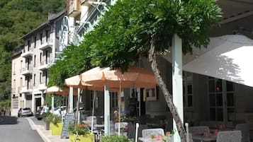 Fachada de la propiedad