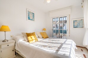 4 chambres, fer et planche Ă repasser, Wi-Fi, draps fournis