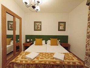 Kamar Double atau Twin Tradisional | Seprai katun Mesir, seprai premium, dan selimut bulu angsa