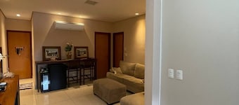 Apê na Pampulha 3Q, Ar Split, Churrasco e 2 Vagas