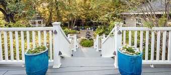 The Missing Pines Bungalow - King Suite in the heart of OS!