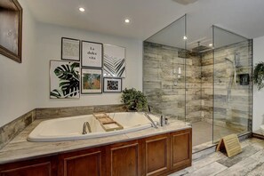 Jetted bath, hair dryer, bidet, towels