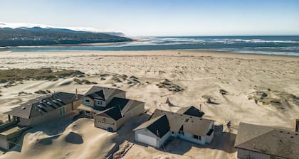Stunning Beach House! Pet Friendly!