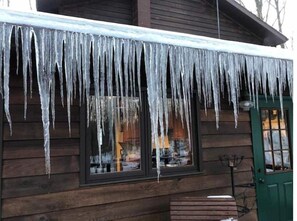 Exterior detail - Panthers Inn. (Makanda)