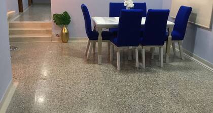 El Reposo Real/ Cozy Room with Private Bathroom.