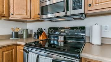 Frigorífic i cafetera i tetera