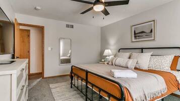 4 chambres, fer et planche à repasser, Wi-Fi