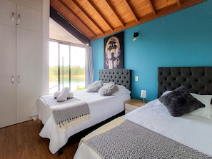 3 Schlafzimmer, Schreibtisch, Reisekinderbett, kostenloses WLAN