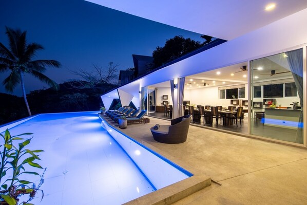 Piscina all'aperto