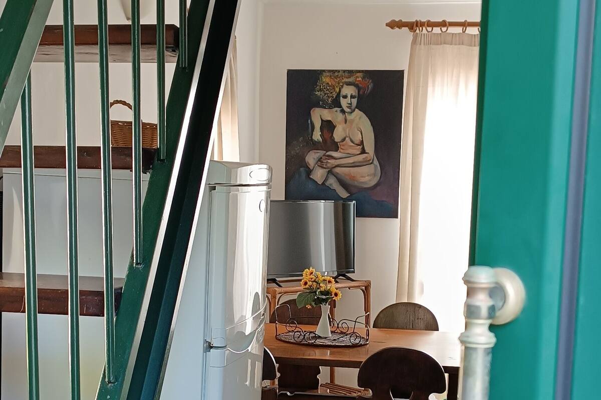 Klassieke studio | 3 slaapkamers, een kluis op de kamer, geluiddichte muren