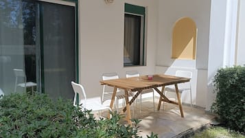 Casa familiar | Terraza o patio