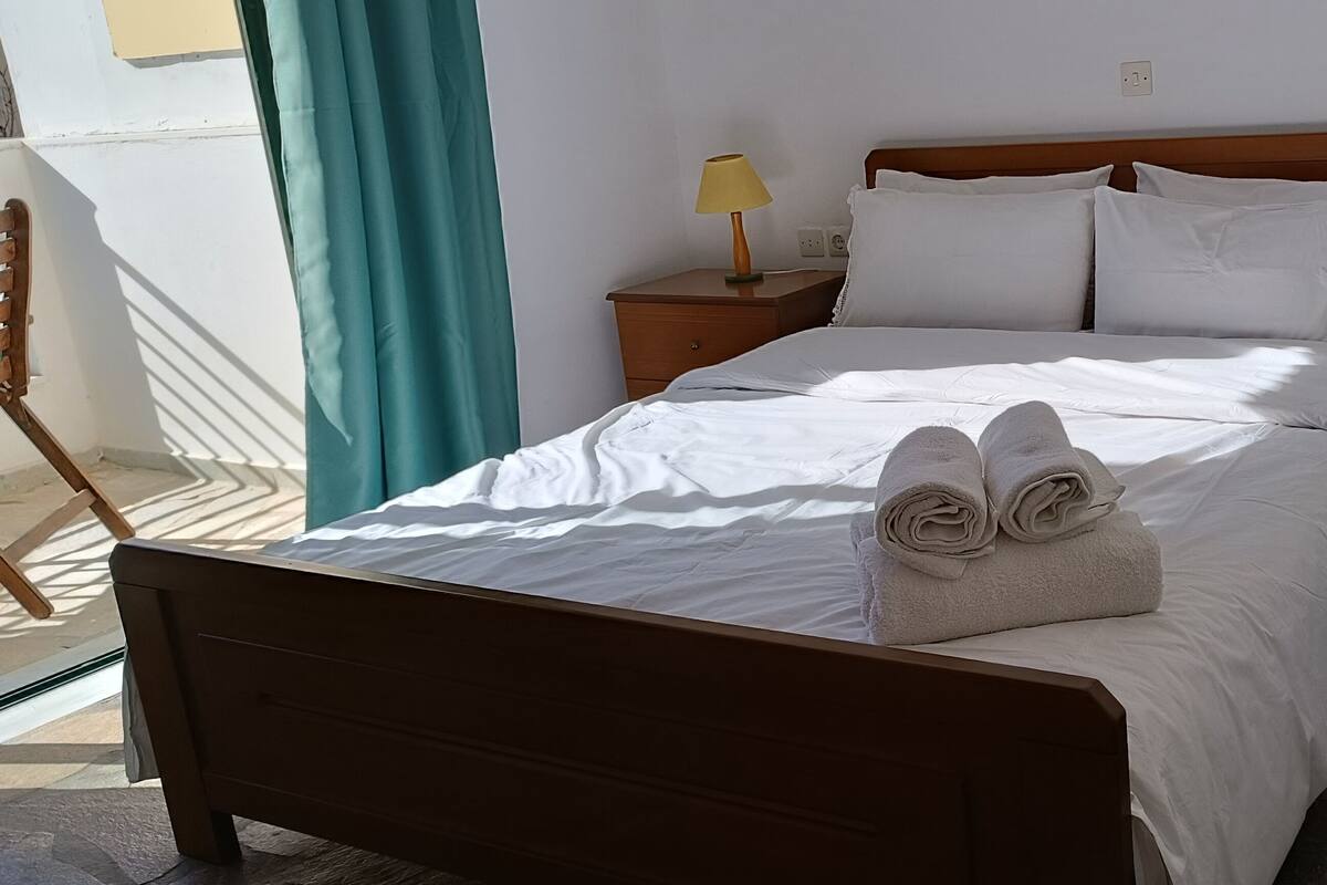 Casa familiar | Caja de seguridad en la habitación y insonorización 