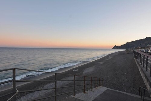 Casa Ortensia, cozy ground-floor apartment 2 minutes from the beach.