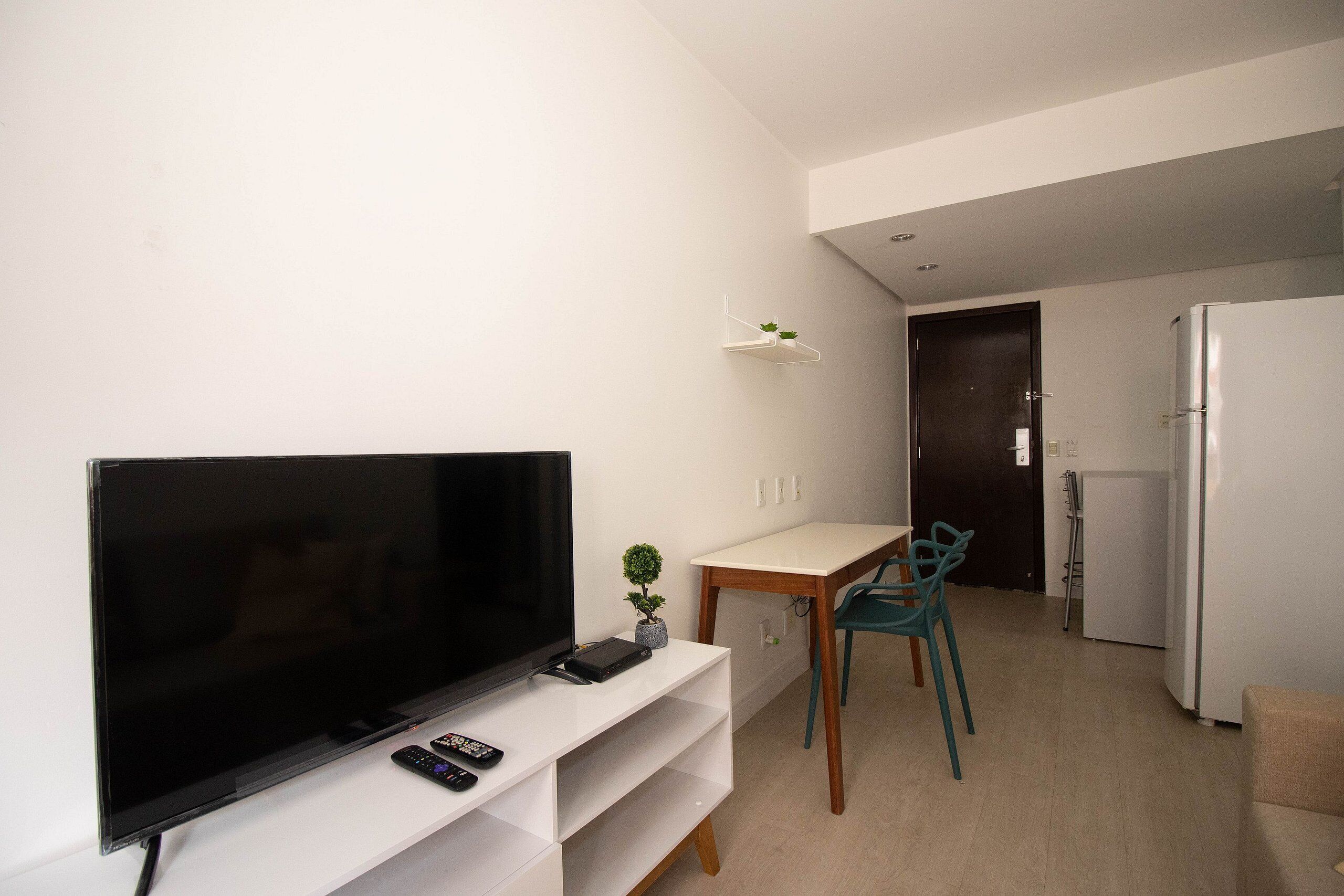 Photo - Lake Side Apart Hotel