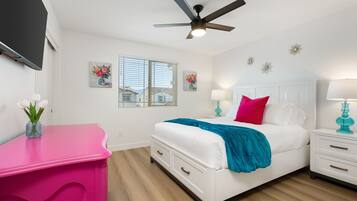 7 bedrooms, desk, iron/ironing board, travel crib