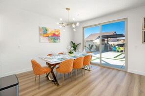 Dining - Eclectic Paradise w/Pool & Spa! Close to Festivals (Coachella)