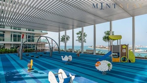 1 bedroom - Beach Access Serene Balcony in Emaar Beachfront (Dubai)