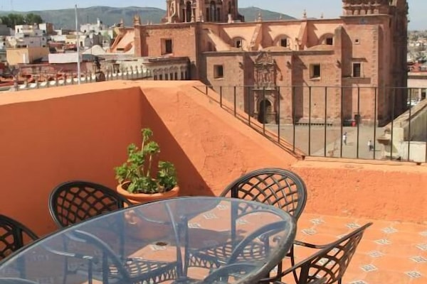 Deluxe Quadruple Room | In-room safe, free WiFi, bed sheets
