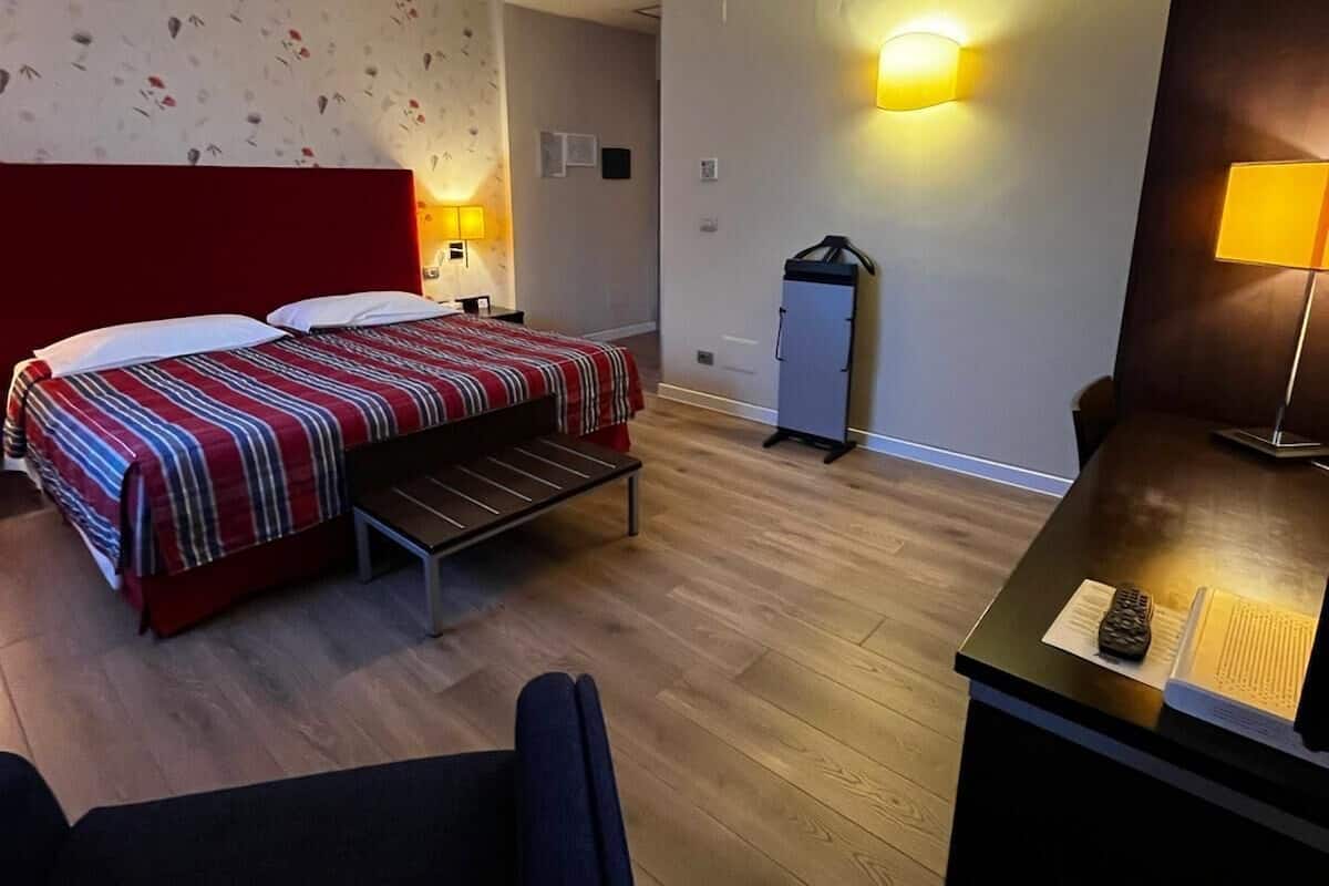 Superior Room, Courtyard View | In-room safe, desk, laptop workspace, soundproofing