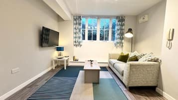 Departamento clásico | 1 habitación, tabla de planchar con plancha, wifi gratis y ropa de cama
