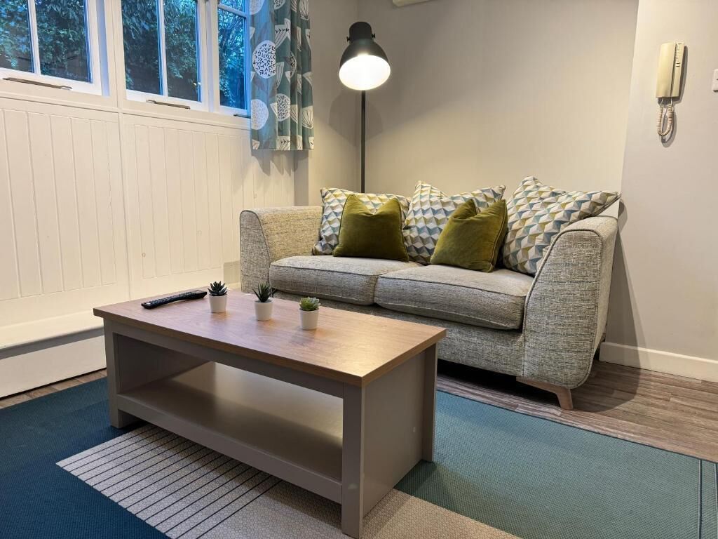 Warehouse Apartments (Ulverston, United Kingdom), Ulverston hotel