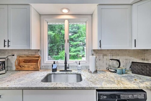 Family-Friendly Pocono Home | Hot Tub & Game Room