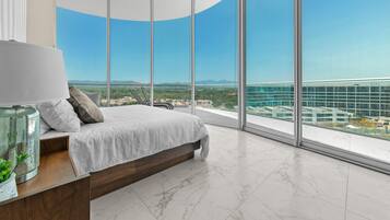 Apartamento conforto | 3 quartos, roupas de cama premium, cortinas blackout