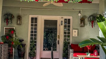 Bagian depan properti