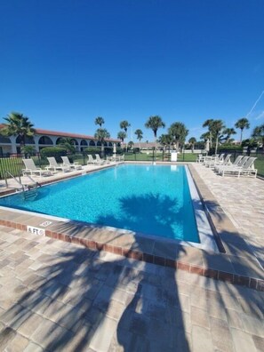 Outdoor pool - Ocean Club 37 (St. Augustine)