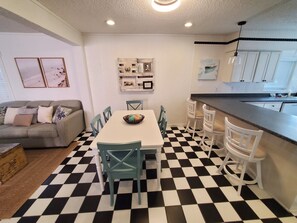 House, Multiple Beds, Patio, Beach View (Coastal Bliss) | Dining