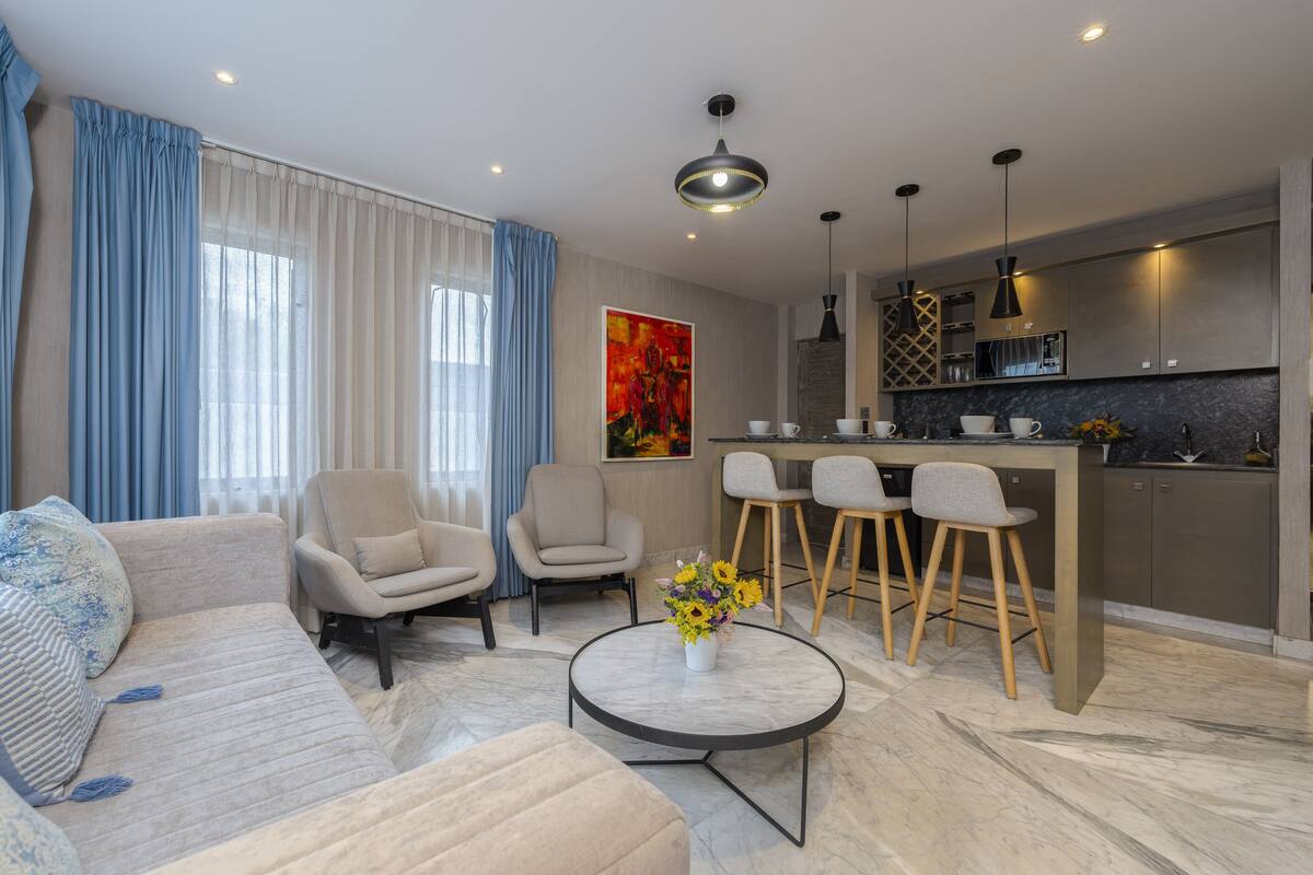 Comfort Studio | Laptop workspace, iron/ironing board, WiFi (free), bed sheets