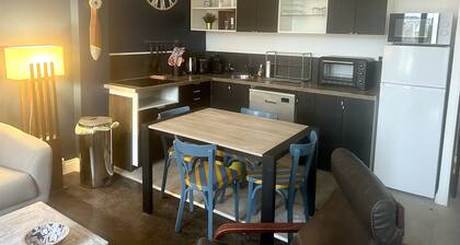 Maison de ville avec jardin proche du pont canal