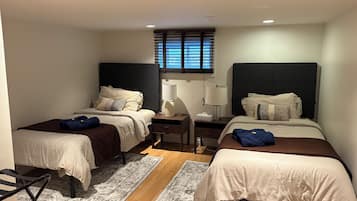 4 habitaciones, tabla de planchar con plancha y wifi gratis