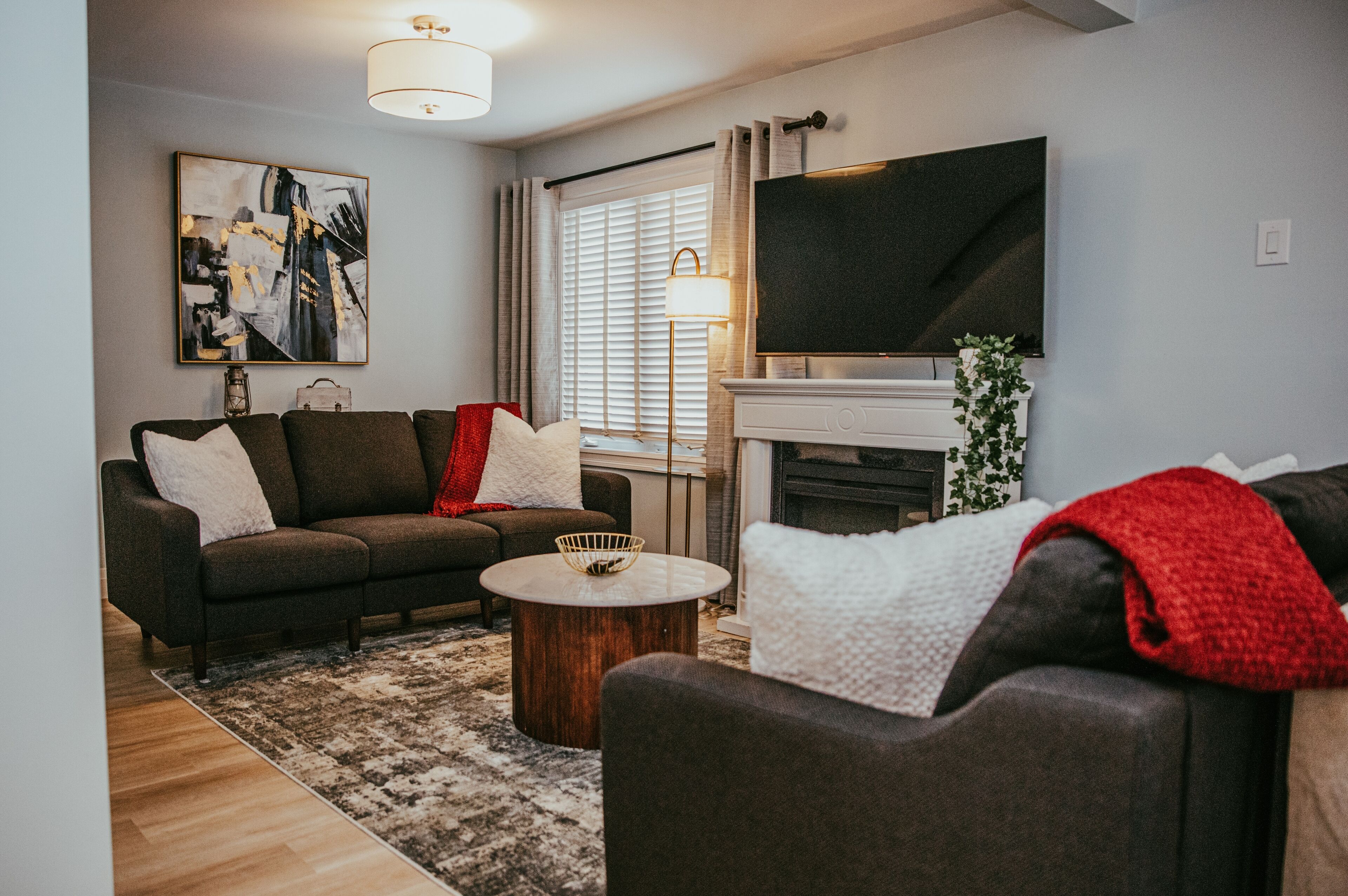 Télévision, cheminée