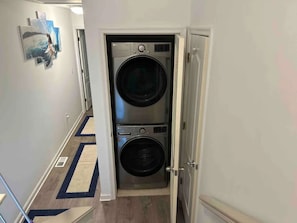 Interior - Ocean View Seaside Serenity AC-3 bed 2 bath
Where calm meets waves (Atlantic City)