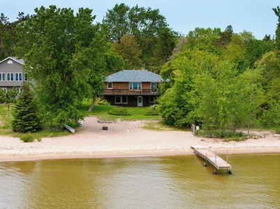 Sandy Shore Lodge- beautiful, private sand beach awaits!