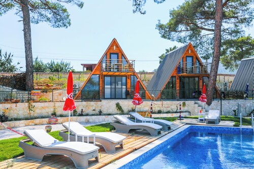 Kandybos Eco Farm Village