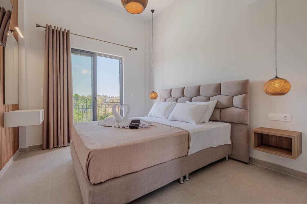 Chambre familiale, balcon | Décor unique, ameublement unique, système d’insonorisation