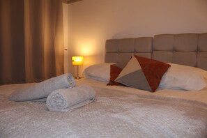 3 Schlafzimmer, Bügeleisen/Bügelbrett, WLAN, Bettwäsche