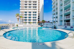 Innenpool, beheizter Pool