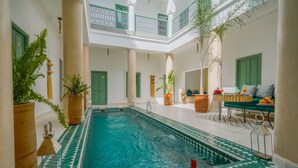 Outdoor pool - Riad Trésor Marrakech (Marrakech)