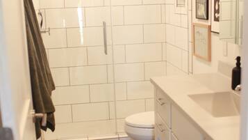 Towels, soap, toilet paper
