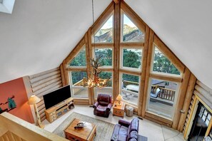 Télévision, cheminée